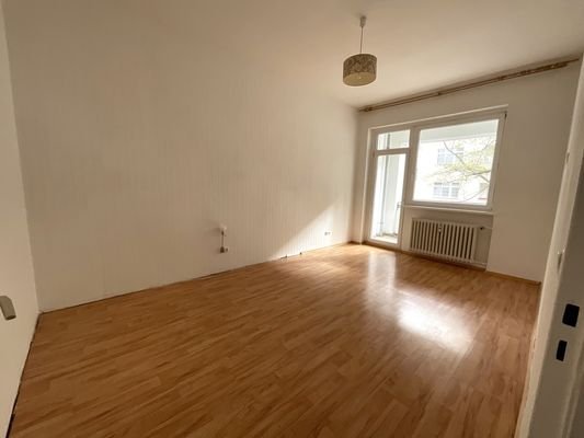 großes Zimmer