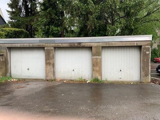 Garage, rechts außen