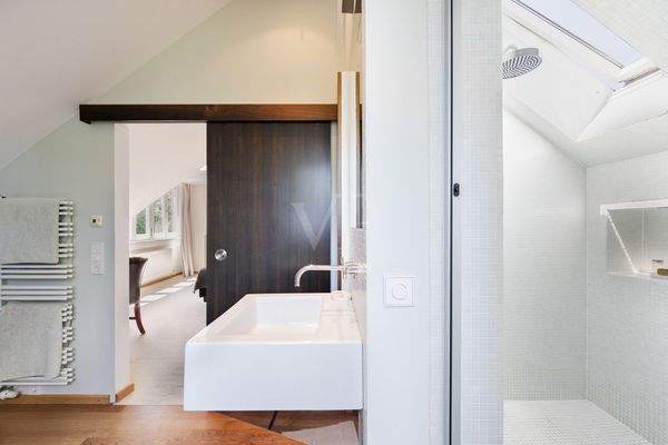 En Suite Badezimmer DG