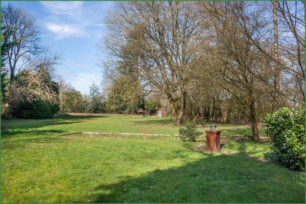 Traumhaft großer Garten