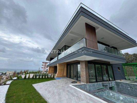 Stylish Villas with Private Outdoor Pool in Alanya Incekum