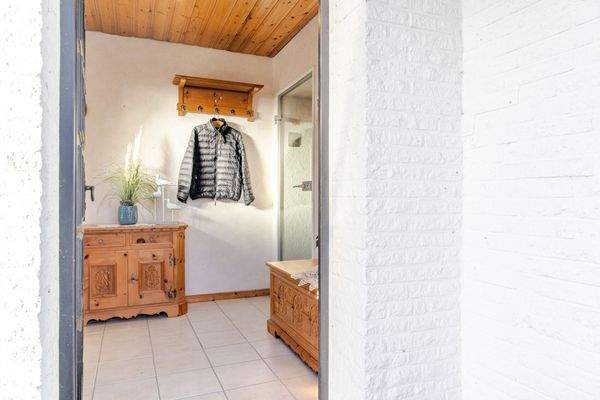 Eingang mit Garderobe