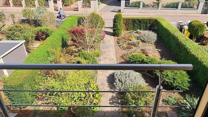 28 Blick aus Kinderzimmer 1