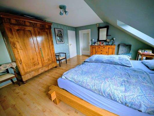 Schlafzimmer DG