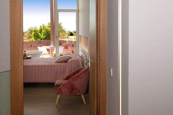 a153658e-4153-4453-9f66-d19e43ff55f0