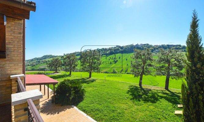 Elegantes Landhaus mit Pool und Meerblick bei Lapedona – Marken