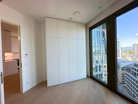 Schlafzimmer mit Einbauschrank