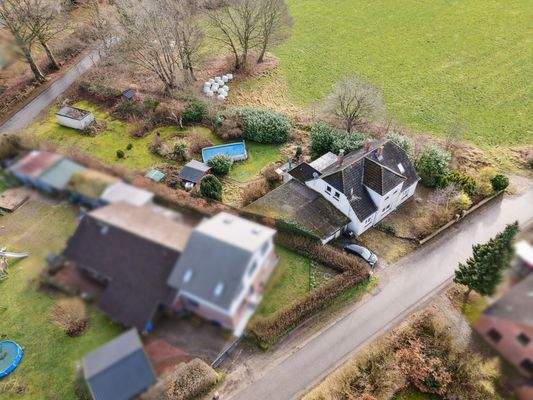 großes Grundstück 1