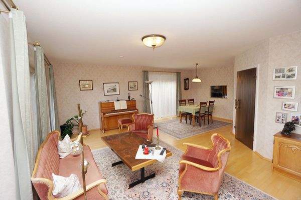 EG Wohnzimmer (3).jpg