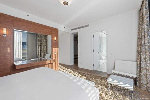 2025-09-15-S01408-Schottenring 22, 1010 Wien-044