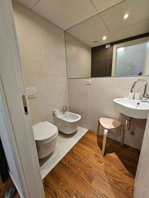 WC - Bidet - Waschbecken im EG