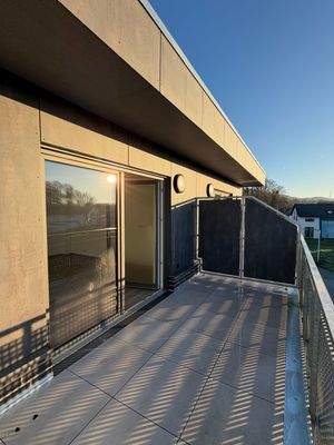 Balkon DG links.jpeg