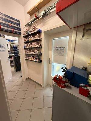 PHOTO-2025-10-02-11-59-43 1 2.jpg