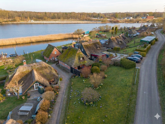 Blick auf das gesamte Grundstück 