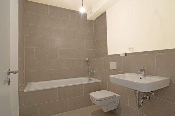 Großzügiges Vollbad