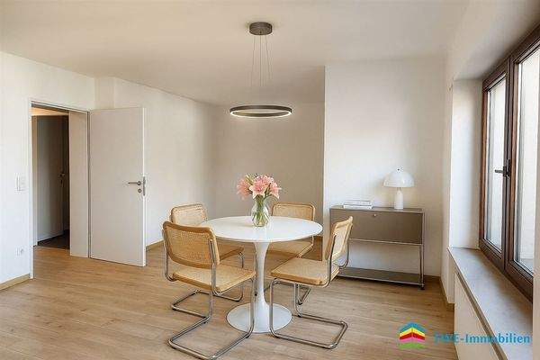 Esszimmer - virtually staged