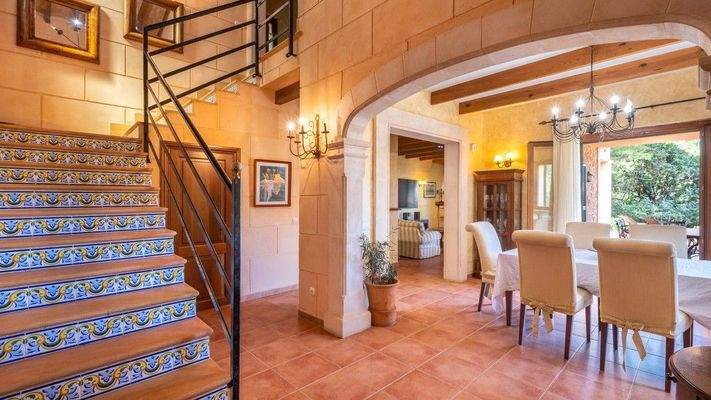 Haus zum Verkauf in erster Meereslinie von Cala Deyá, Mallorca