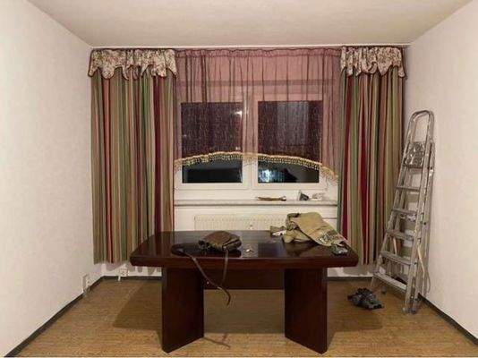 Wohnzimmer, aber ohne Möbel