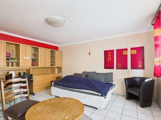 CAM01708G0-PR0085-STILL025