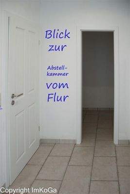 9570 Bl zur Abstellkammer