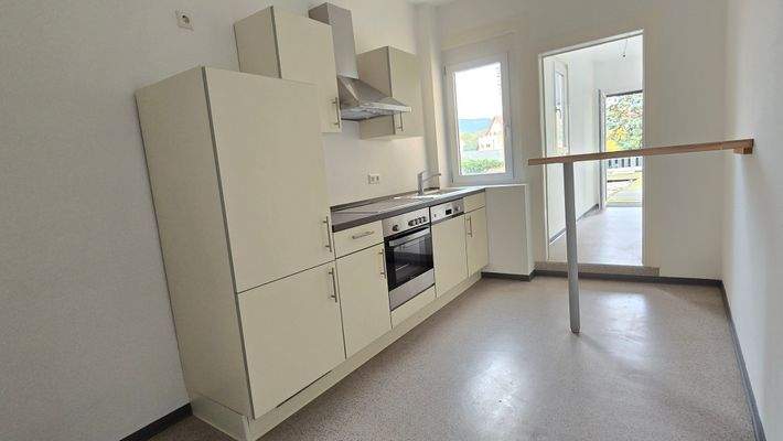 Küche mit Zugang Terrasse