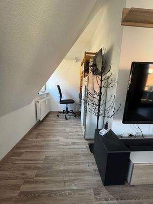 1 DG Platz für Homeoffice mit Tageslicht