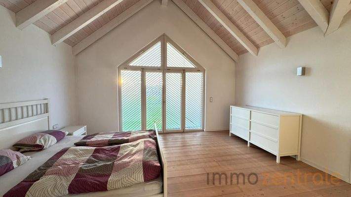 WhatsApp Image 2025-10-10 at 10.41.21 (4)