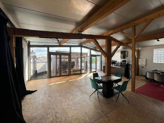 Küche mit Zugang zur Dachteras