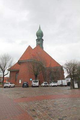 einzigartiger Zwiebelturm der Kirche
