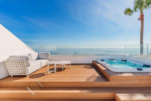 Photo: Villa in Estepona