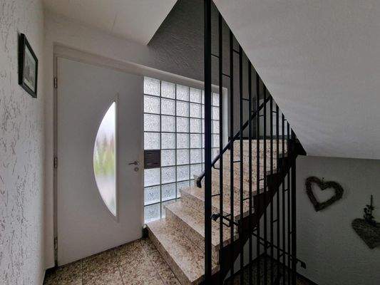 Zugang Einliegerwohnung (DG)