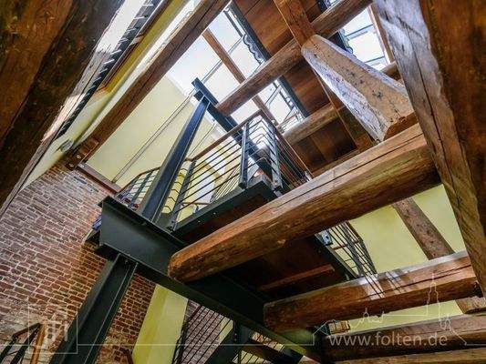 Innenhof und Treppenaufang