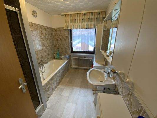 Erdgeschoss - Tageslichtbad