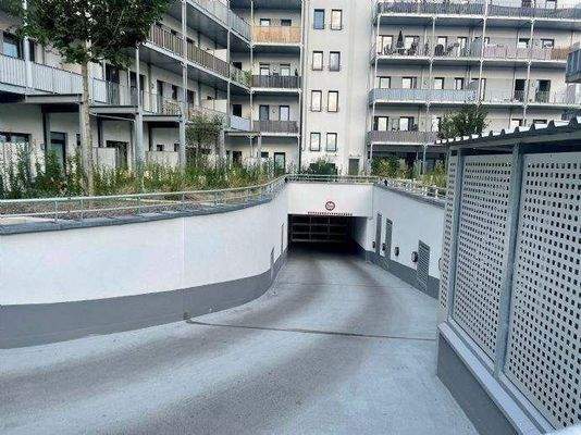 Tiefgaragenzufahrt