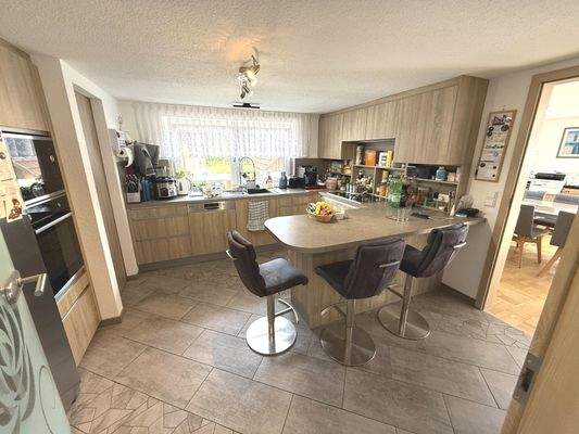 Hochwertige Einbauküche - 1. OG / Teil 2