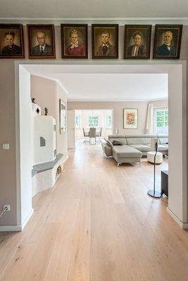 Bibliothek am Wohnzimmer