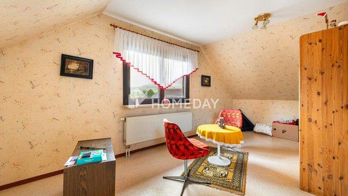 1. OG Schlafzimmer 2 2