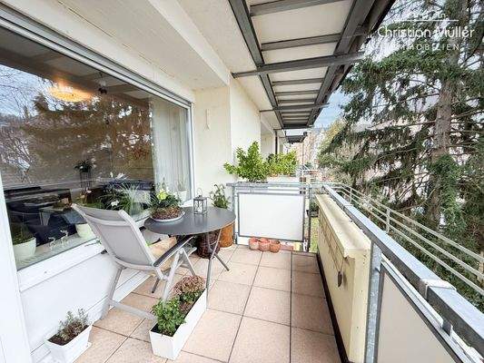 Großzügiger Balkon...