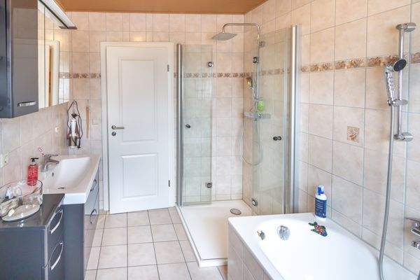 Wannen,- Dsuchbad Ansicht 2