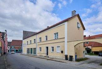 Geschäftshaus Geiselhöring Seitenansicht Außen