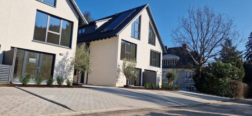 Haus Ansicht Straßenseite.JPG