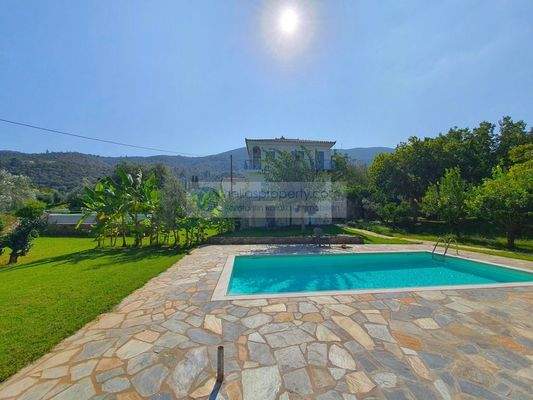 05667ccd1912447ba11040f65e25c3e7-original