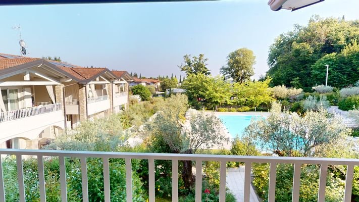 EB-035-367-Villino-in-residence-Padenghe-sul-Garda