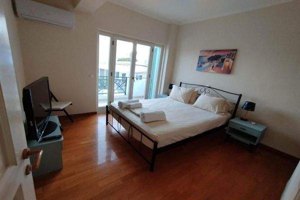 Kreta, Sitia: Modernes Stadthaus in Strandnähe zu verkaufen