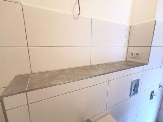 Badezimmer Ablage über Waschtisch.jpg