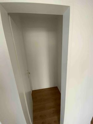 Große 3 Zimmer Wohnung mit Balkon Bild6.jpg