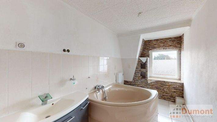 Wohnung DG links Bad