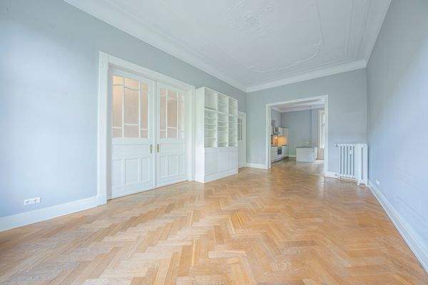 vorderer Wohn- oder Essbereich