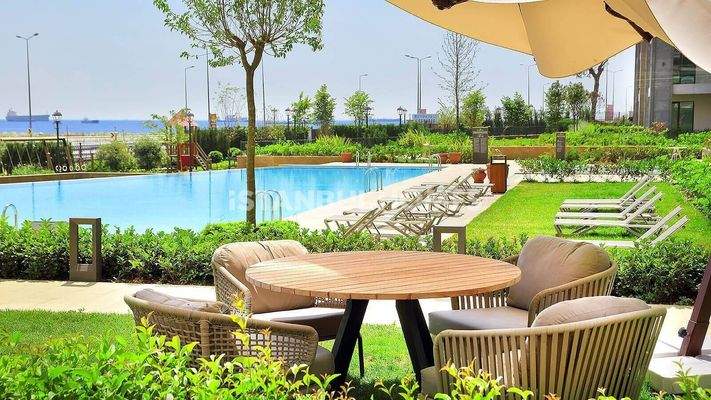 First-Class Istanbul Apartments in Revolutionary Complex