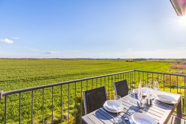 Balkon - Blick bis zum Großen Jasmunder Bodden